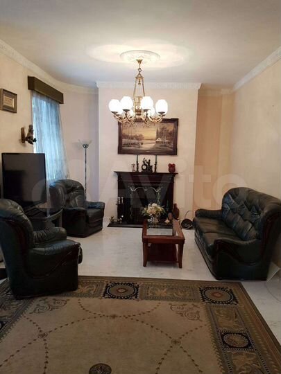 Дом 620 м² на участке 39 сот.