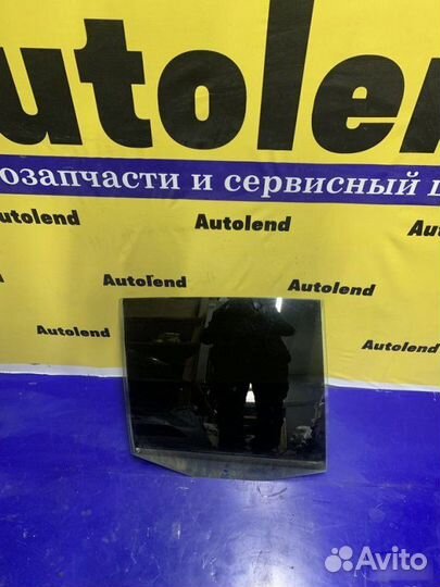Стекло двери заднее правое Ford Fusion 2005-2012