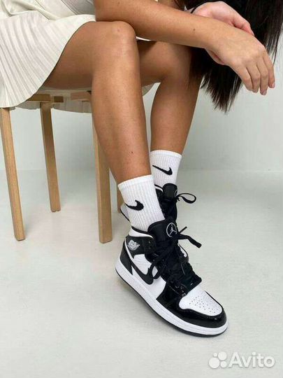 Nike Air Jordan 1