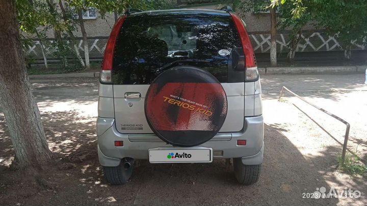 Дайхатсу Териос Кид