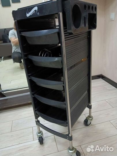 Тележка парикмахерская