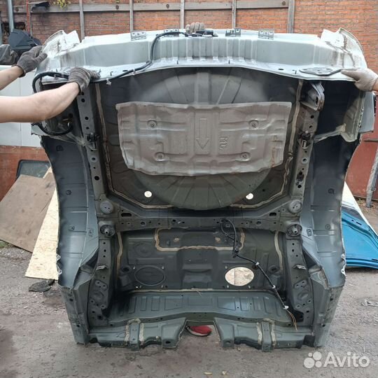 Задняя часть Subaru forester sj 5