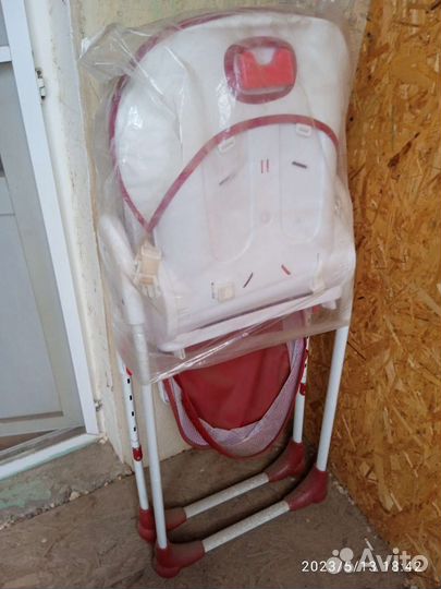 Детский стульчик для кормления