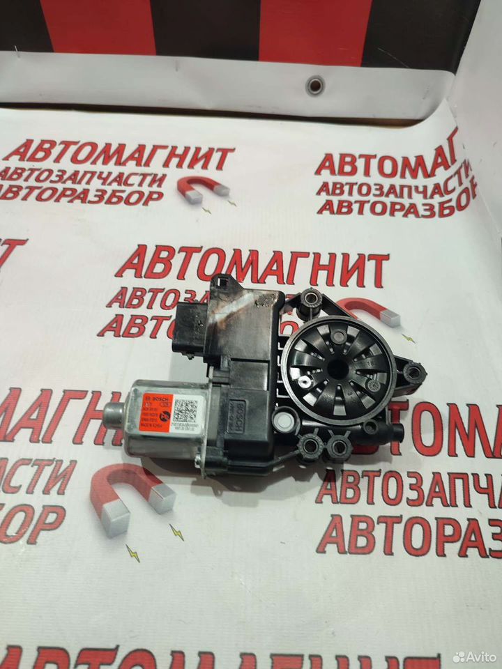 Моторчик стеклоподьёмника задний Соренто 4 MQ