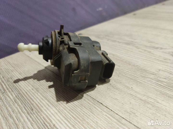 Корректор фары Renault clio 3