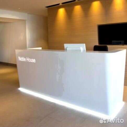 Ресепшн для кафе кварцевого агломерата