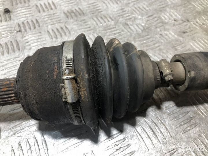 Полуось передняя левая Chrysler Pt cruiser 2000-20