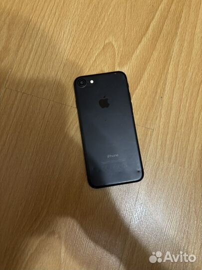 iPhone 7, 32 ГБ