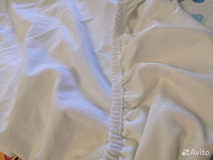 Простынь на резинке