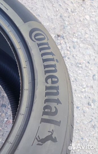 Continental ContiPremiumContact 6 ContiSilent 285/45 R22 и 325/40 R22 114Y