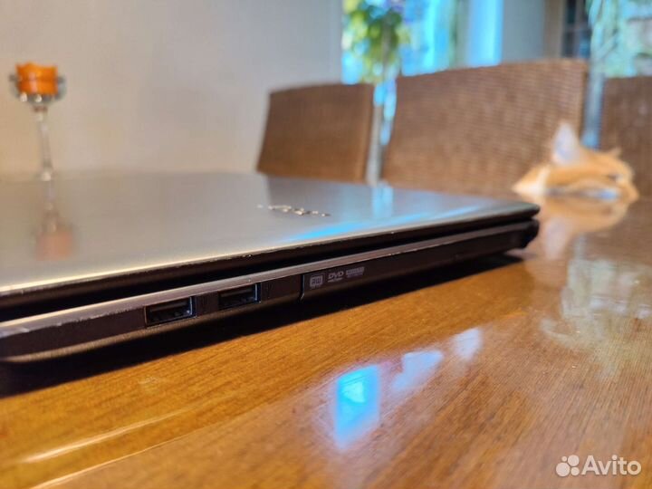 Acer aspire E1-570g 8GB SSD 240GB