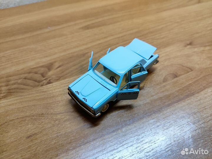 Модель автомобиля Волга газ - 24 СССР