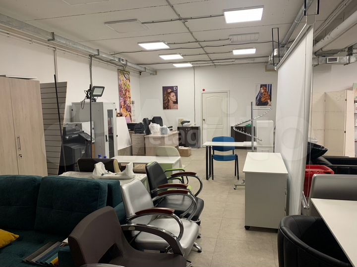 Продам помещение свободного назначения, 243 м²