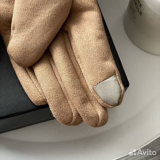 Перчатки UGG