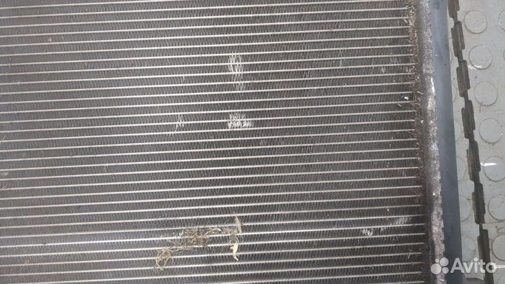 Радиатор охлаждения двигателя Citroen DS3, 2010