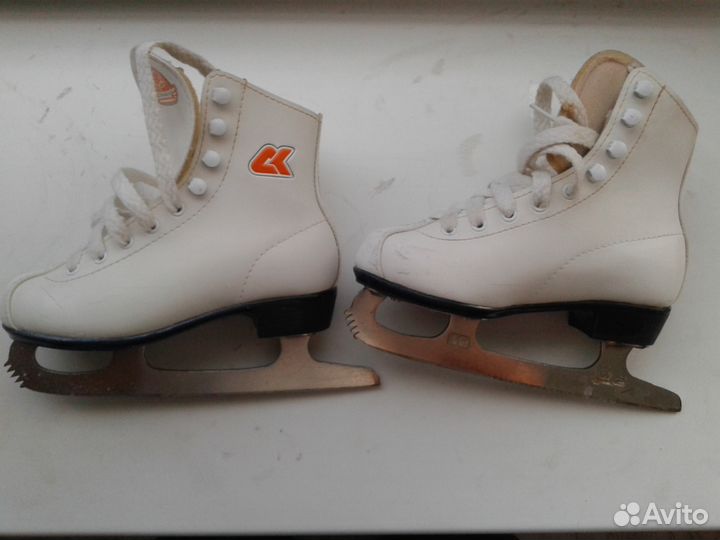 Коньки фигурные