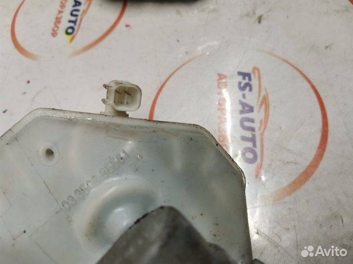 Главный тормозной цилиндр Volvo V60 2.0 дизель