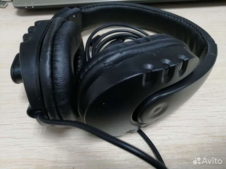 Наушники полноразмерные Gaming GM-01