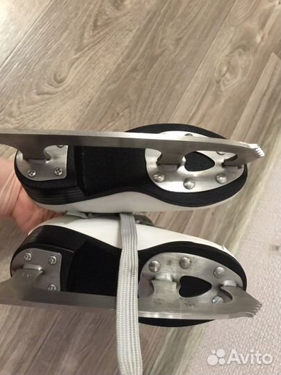 Коньки фигурные