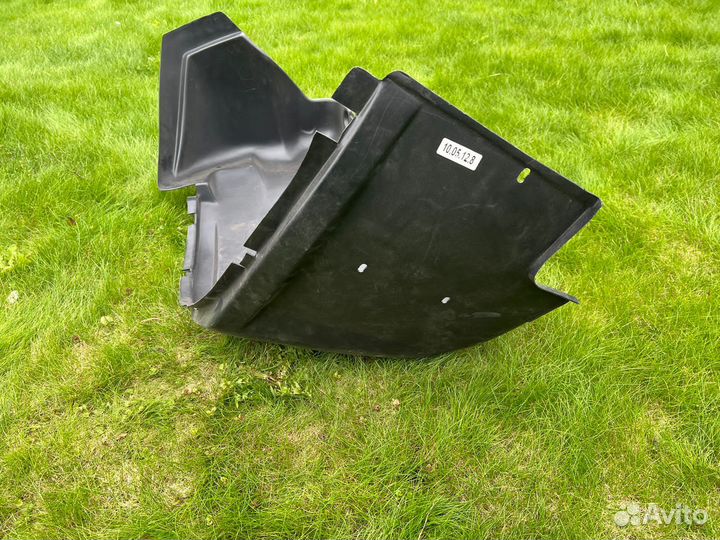 Передний бампер с усилителем УАЗ патриот 2011