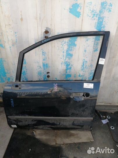 Дверь передняя левая Mazda Premacy CP8W