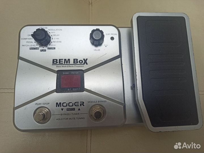 Бас гитарный процессор Mooer Bem Box