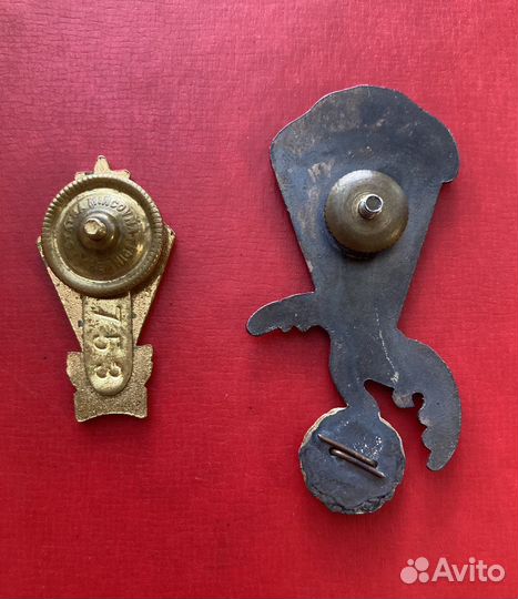 Знаки парашютистов