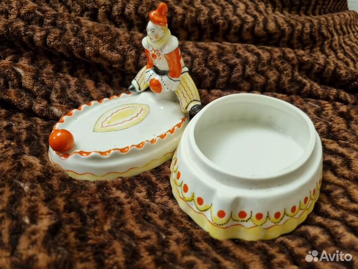 Шкатулка/маслёнка из серии 