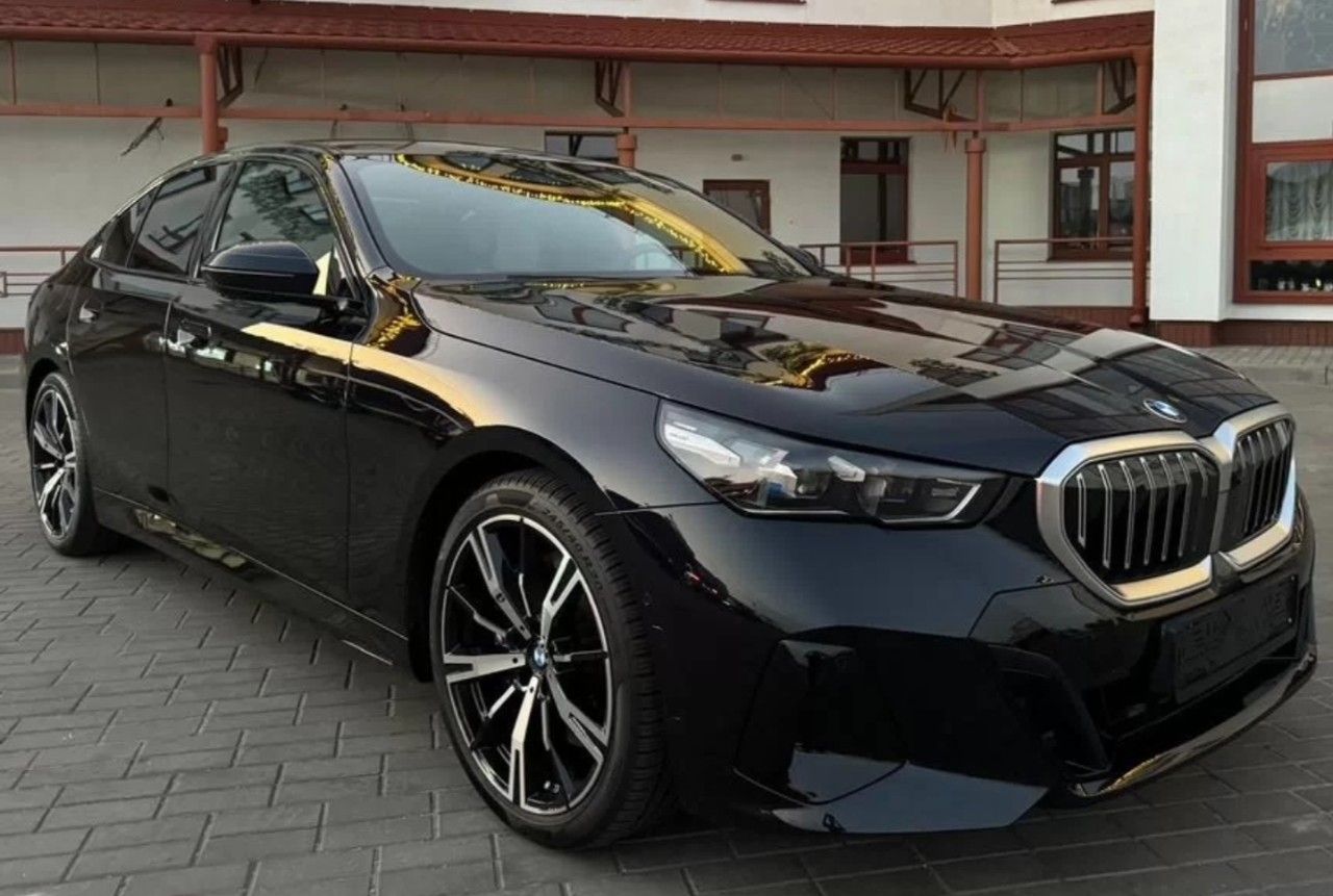 BMW 5 серия: фото владельца