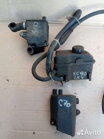 Volvo S60 c70 XC90 бачок Гура