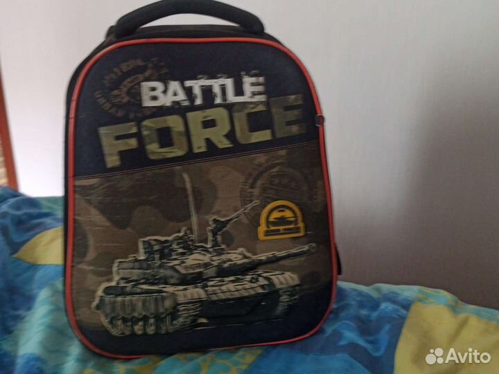 Школьный рюкзак