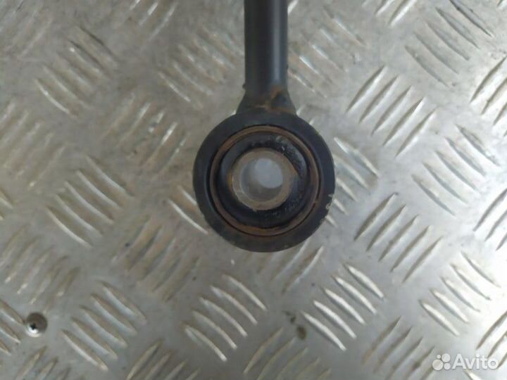 Амортизатор подвески передний правый Toyota Prado