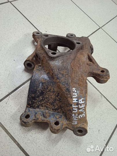 Задняя цапфа Opel Insignia