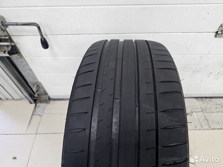 Michelin Pilot Sport 4 245/40 R19