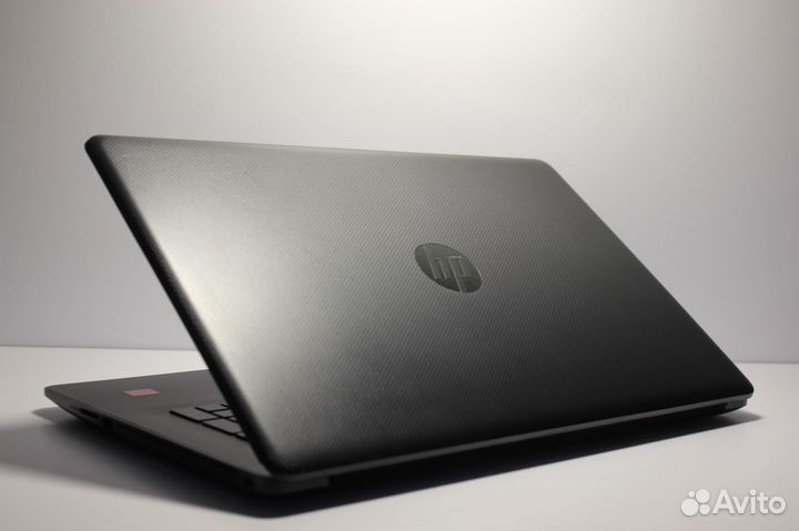 Ноутбук HP 17.3