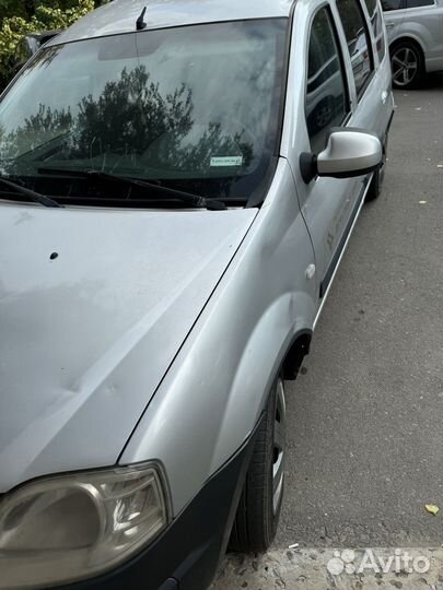 LADA Largus 1.6 МТ, 2012, битый, 390 000 км