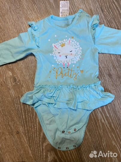 Набор одежды на девочку, цена договорная