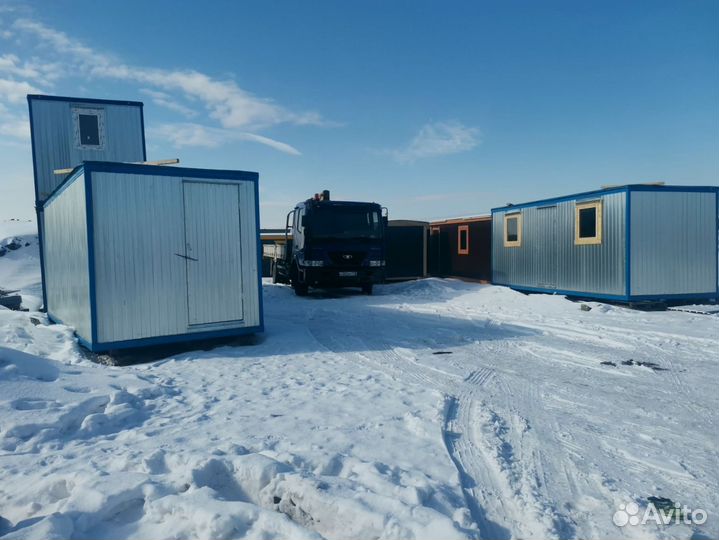 Блок-контейнер с душем и туалетом