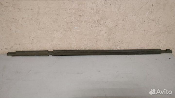 Уплотнитель стекла двери задний правый Lifan