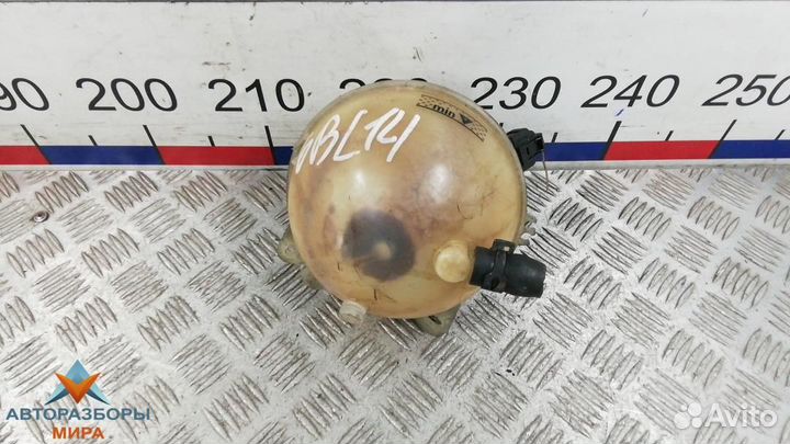 Бачок расширительный Volkswagen Golf 4 2001