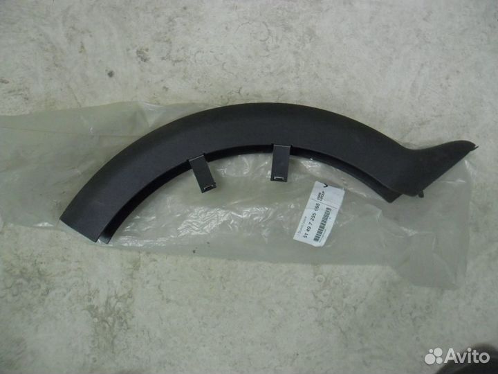 BMW 3 (F30) Облицовка петли багажника 2011-2018г