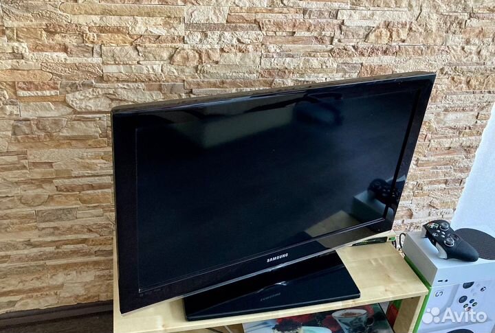 Телевизор Samsung le32c530f1w