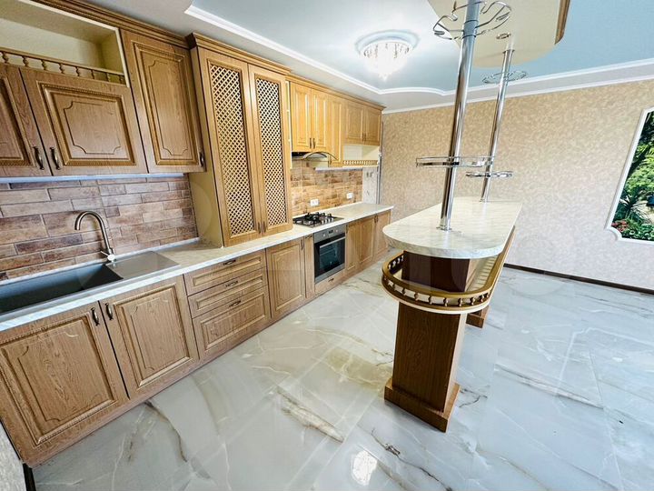 2-к. квартира, 75 м², 5/5 эт.