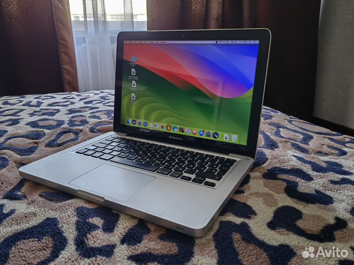 MacBook Pro 13, /Core i7/ SSD 128GB/ 8GB