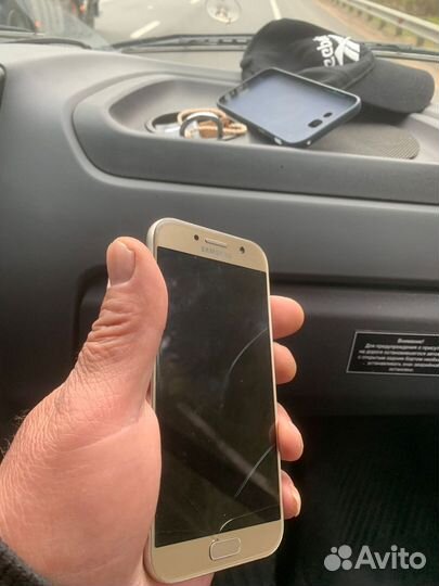 Samsung Galaxy A5 (2017) SM-A520F/DS, 3/32 ГБ