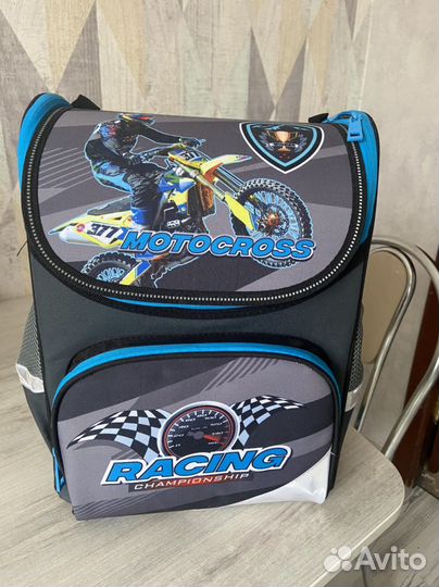 Школьный рюкзак новый