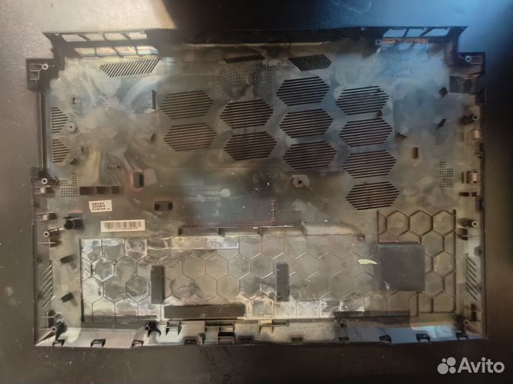 Поддон msi katana gf 76 в отличном состоянии