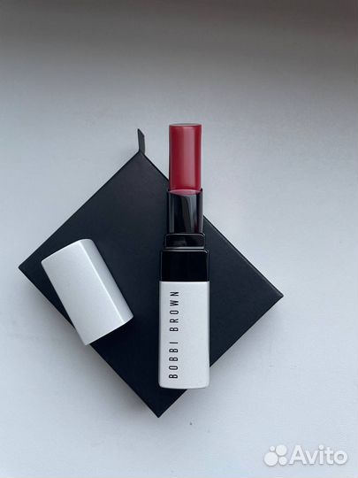 Бальзам для губ Bobbi Brown