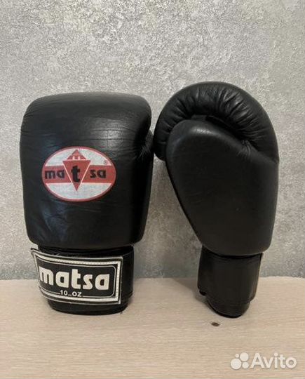 Боксерские перчатки