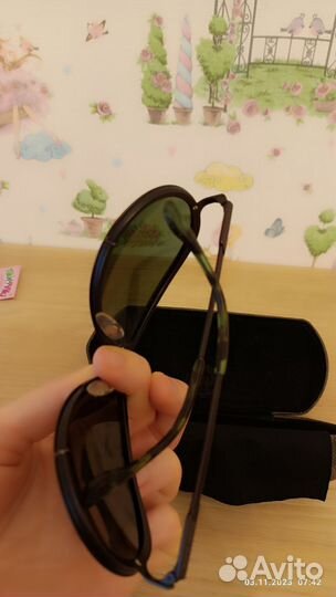 Солнцезащитные очки